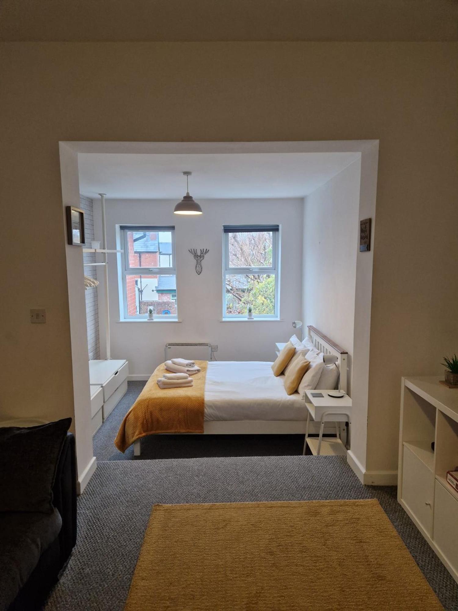Hereford City - Victory Apartment - Modern Studio In Vibrant Popular Area Of Hereford - Hosted By Rentmyhouse ภายนอก รูปภาพ