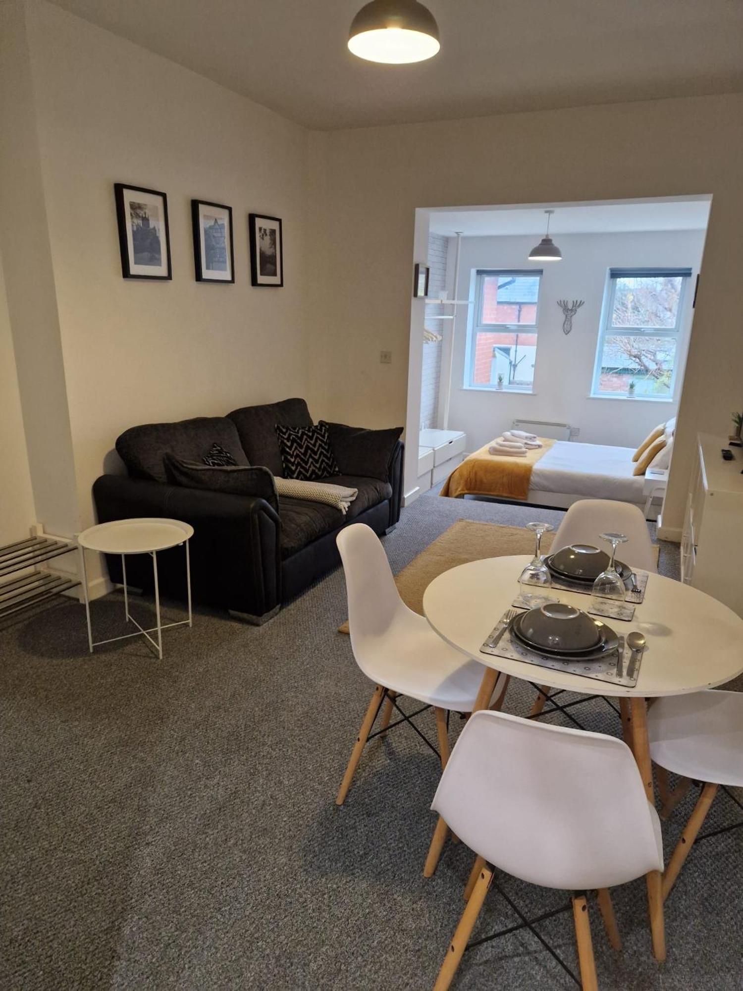 Hereford City - Victory Apartment - Modern Studio In Vibrant Popular Area Of Hereford - Hosted By Rentmyhouse ภายนอก รูปภาพ