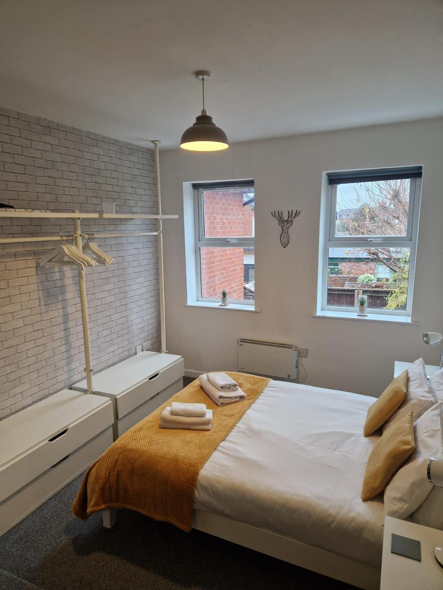 Hereford City - Victory Apartment - Modern Studio In Vibrant Popular Area Of Hereford - Hosted By Rentmyhouse ภายนอก รูปภาพ